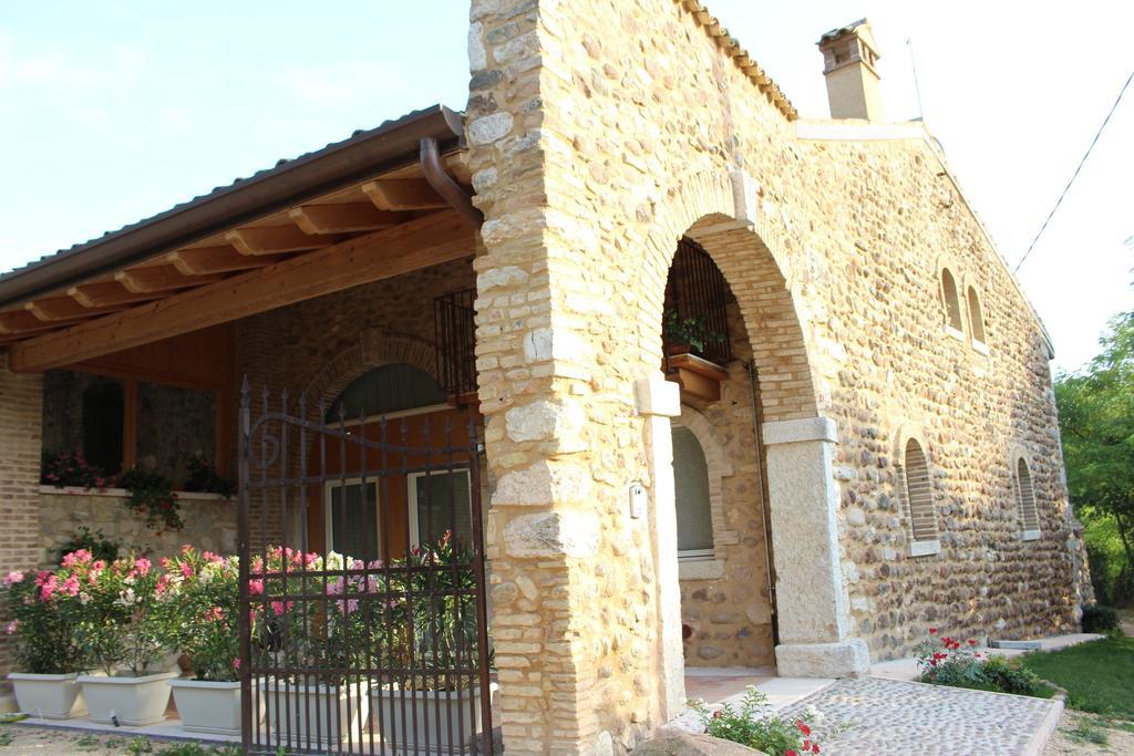 Giardino Degli Ulivi Apartment Caprino Veronese Exterior photo